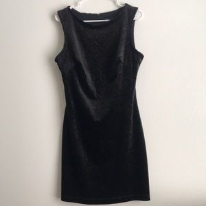 Elegant sleeveless dress